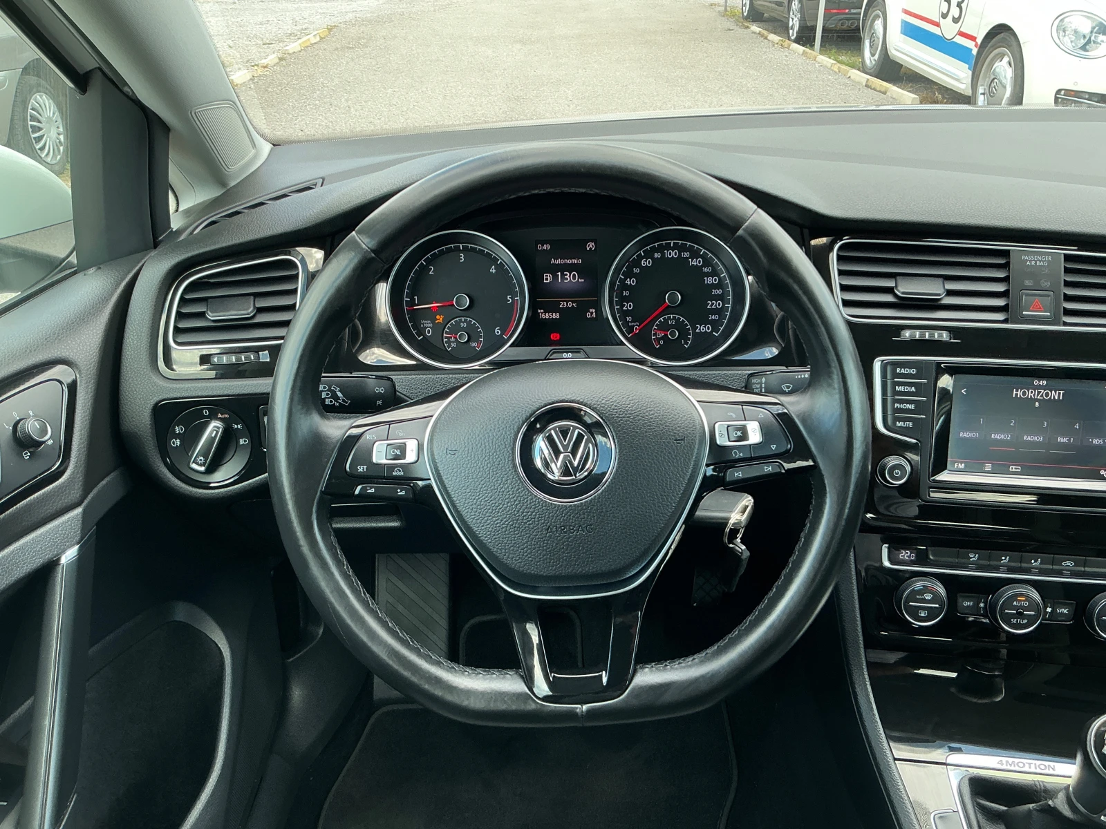 VW Golf 2.0 TDI, снимка 10 - Автомобили и джипове - 55415303