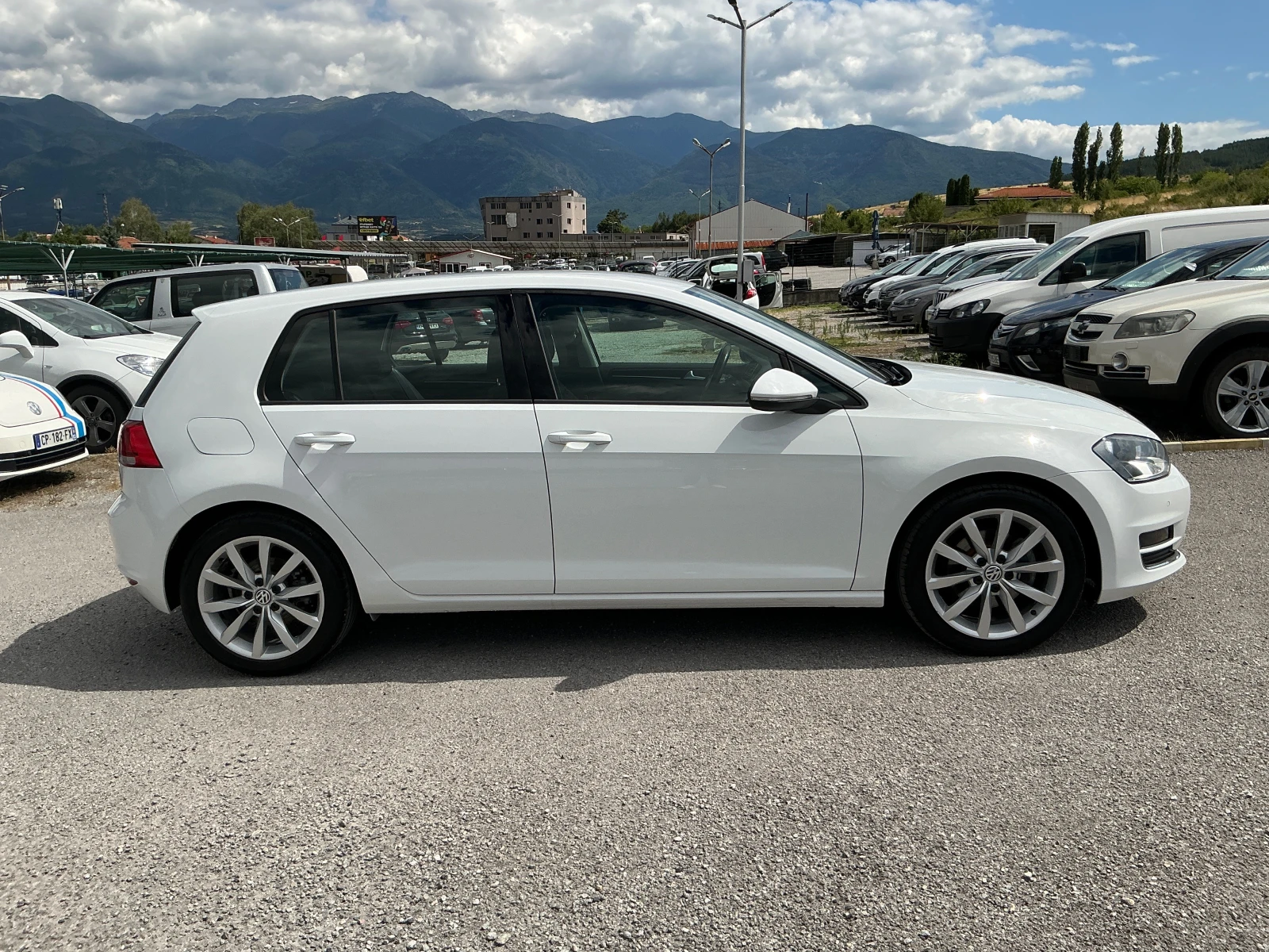 VW Golf 2.0 TDI, снимка 15 - Автомобили и джипове - 55415303
