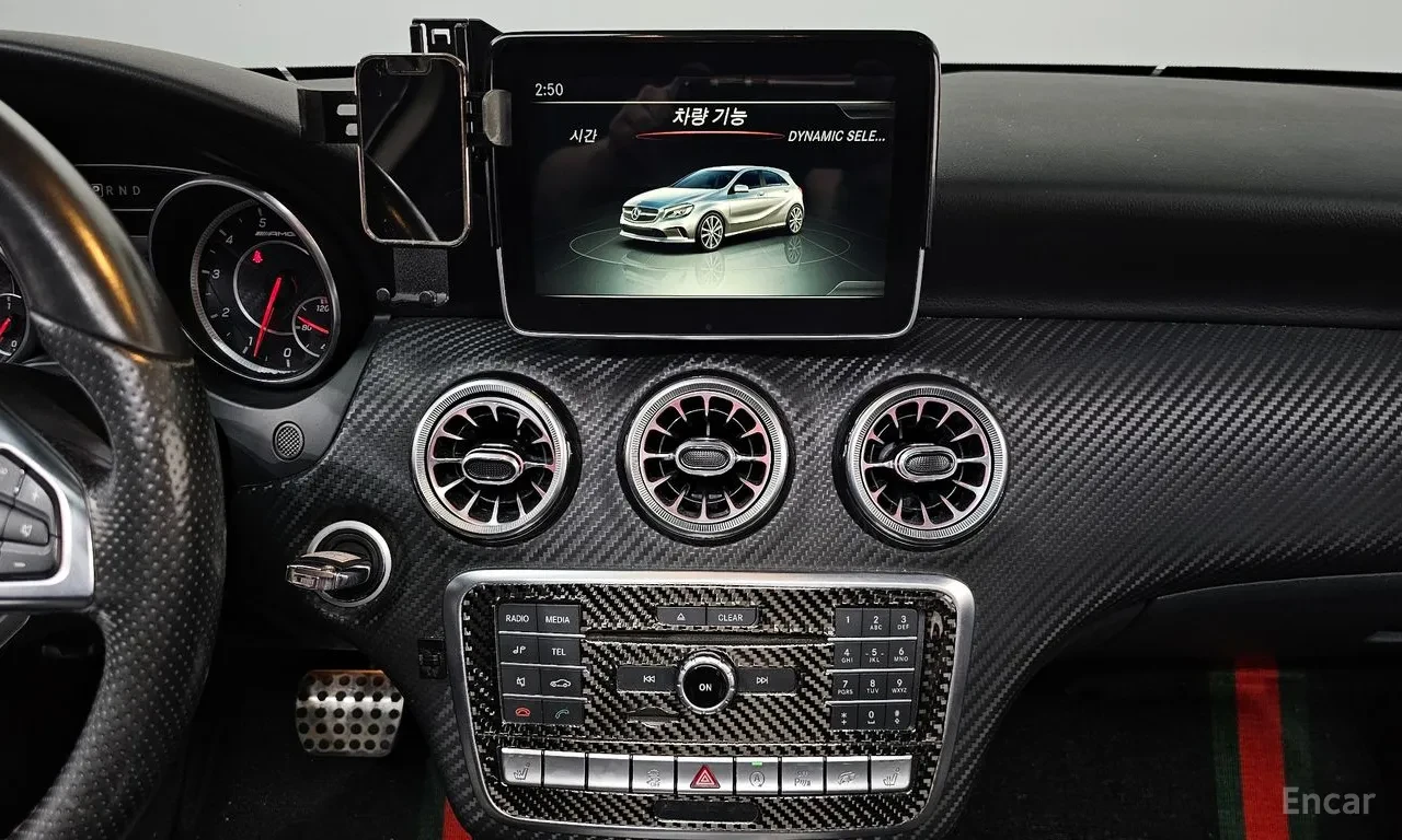 Mercedes-Benz A45 AMG PANAMERICANA / ПАНОРАМА / АЛКАНТАРА / CARBON, снимка 11 - Автомобили и джипове - 55903007