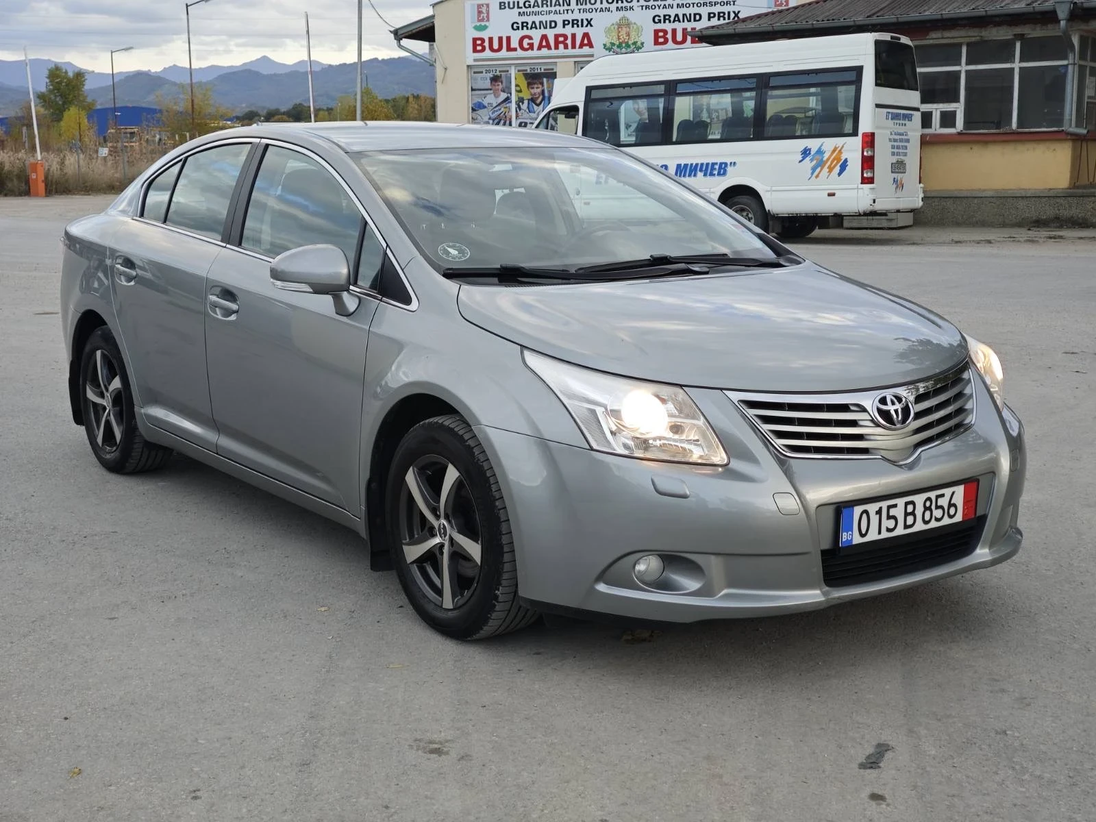 Toyota Avensis 1.6i | Mobile.bg � ����������� 7