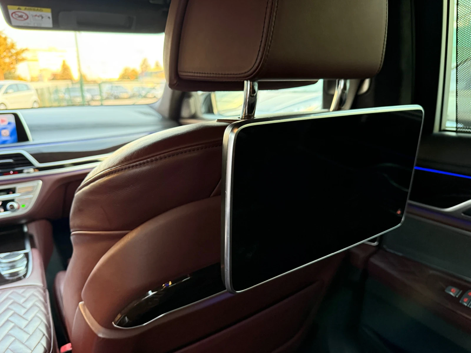 BMW 740 BMW 740 X-Drive* Full M-Pack* Head-up* 360 Cam* La | Mobile.bg � ����������� 12