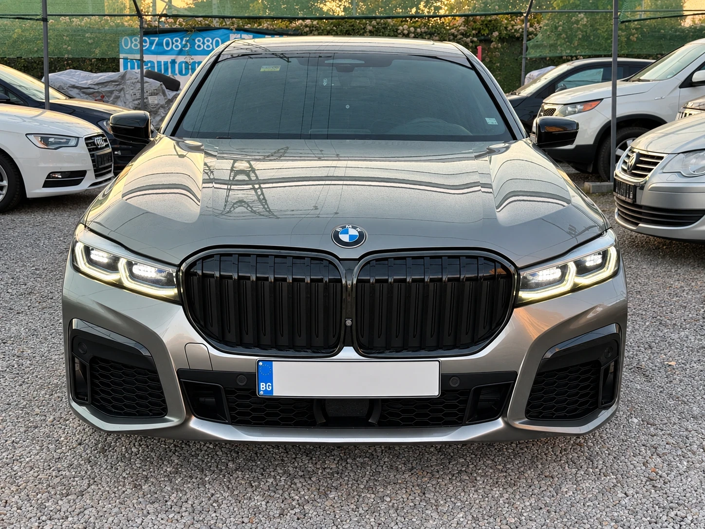 BMW 740 BMW 740 X-Drive* Full M-Pack* Head-up* 360 Cam* La | Mobile.bg � ����������� 2