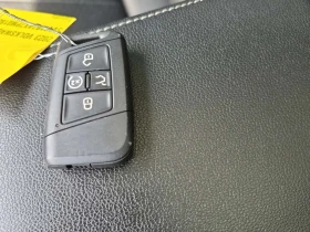 VW Tiguan SE/CARFAX/ПАНО/ПОДГРЕВ/7 МЕСТА/ФИНАНСИРАНЕ, снимка 8