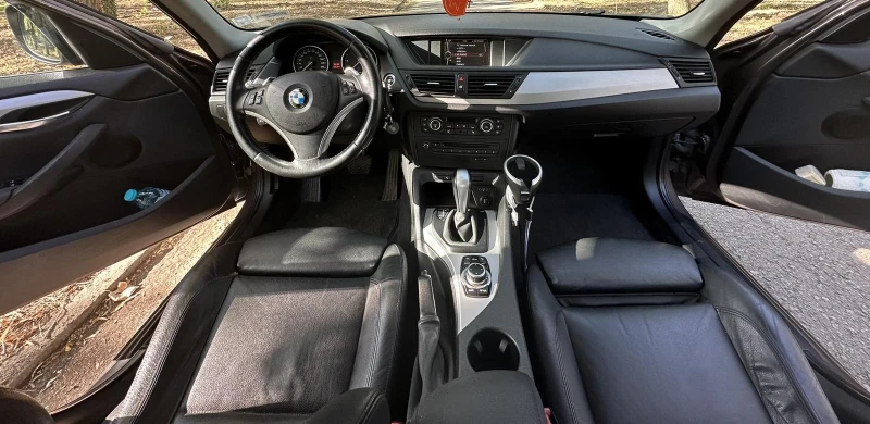 BMW X1 BMW X1 2.3d Xdrive, снимка 5 - Автомобили и джипове - 47081550