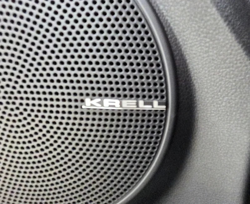 Hyundai Kona 64KWh/ЗАВЕРЕНА СЕРВИЗНА КНИЖКА, снимка 8 - Автомобили и джипове - 53266155