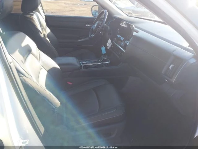 Nissan Pathfinder * 4WD* КОЖА* LED* NAVI* , снимка 5 - Автомобили и джипове - 53599688