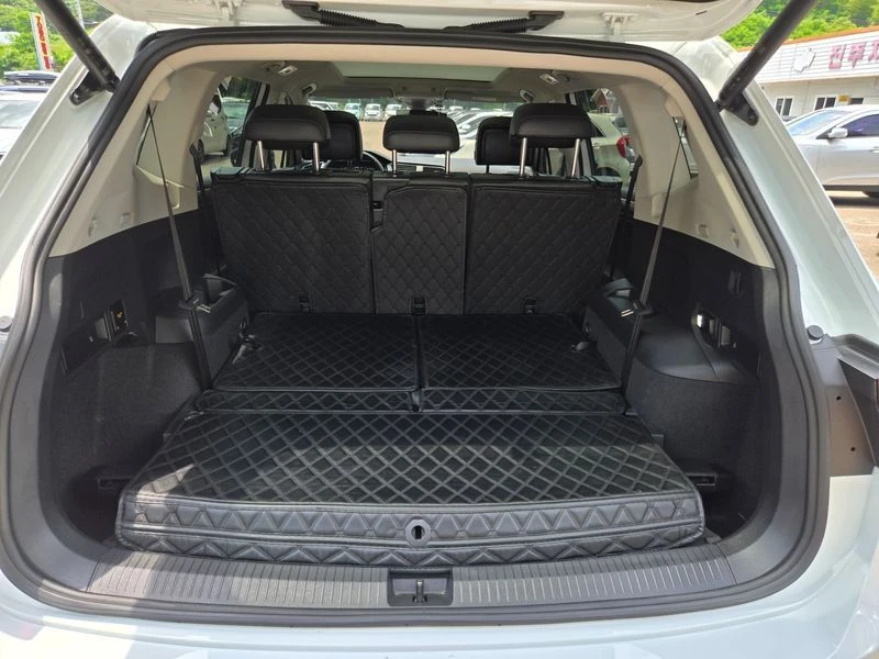 VW Tiguan 2.0 TSI R-Line| 220к.с., снимка 16 - Автомобили и джипове - 56127150