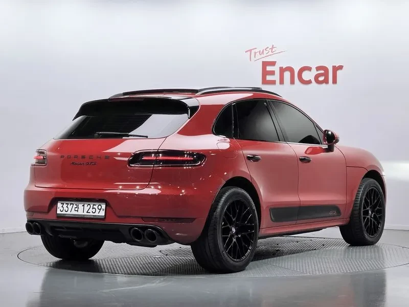 Porsche Macan 3.0 Gts 95B, снимка 2 - Автомобили и джипове - 56612184