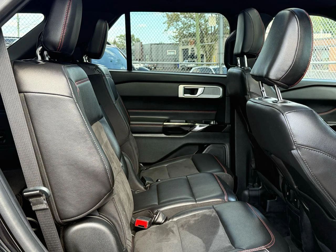 Ford Explorer ST-Line / 7  / PANO | Mobile.bg   14