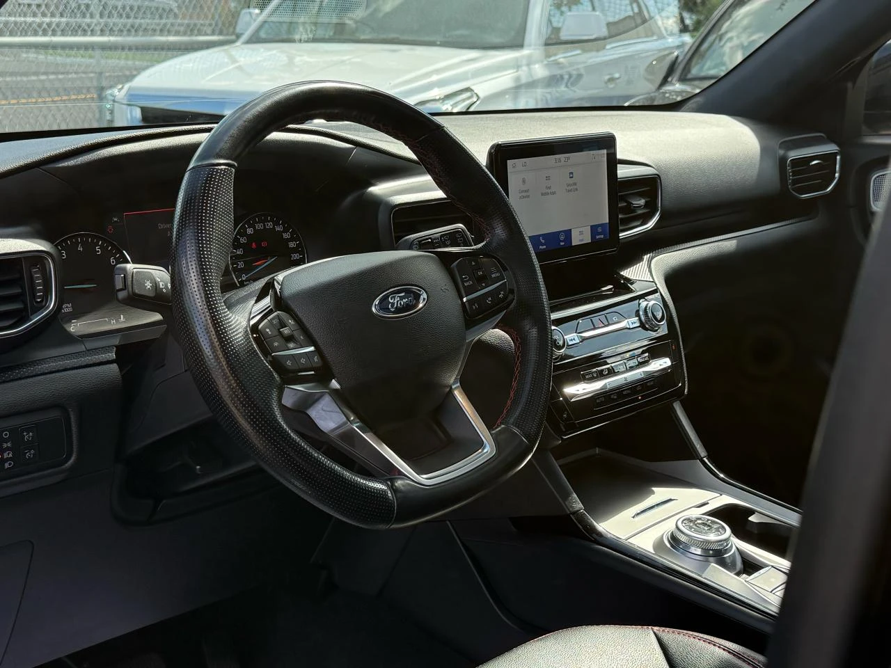 Ford Explorer ST-Line / 7 Местна / PANO - изображение 6