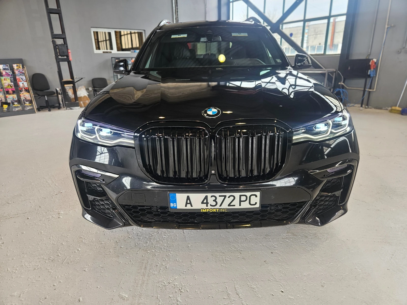 BMW X7 40i M пакет - изображение 2