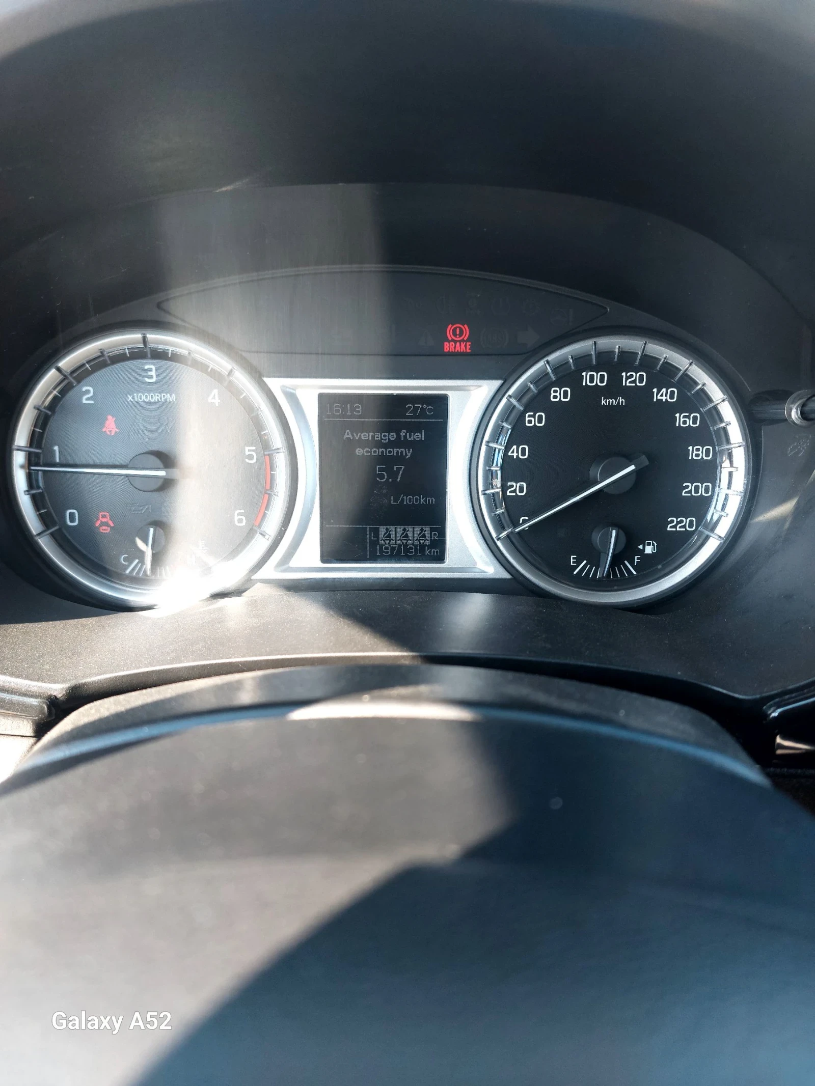 Suzuki Vitara, снимка 13 - Автомобили и джипове - 54013407