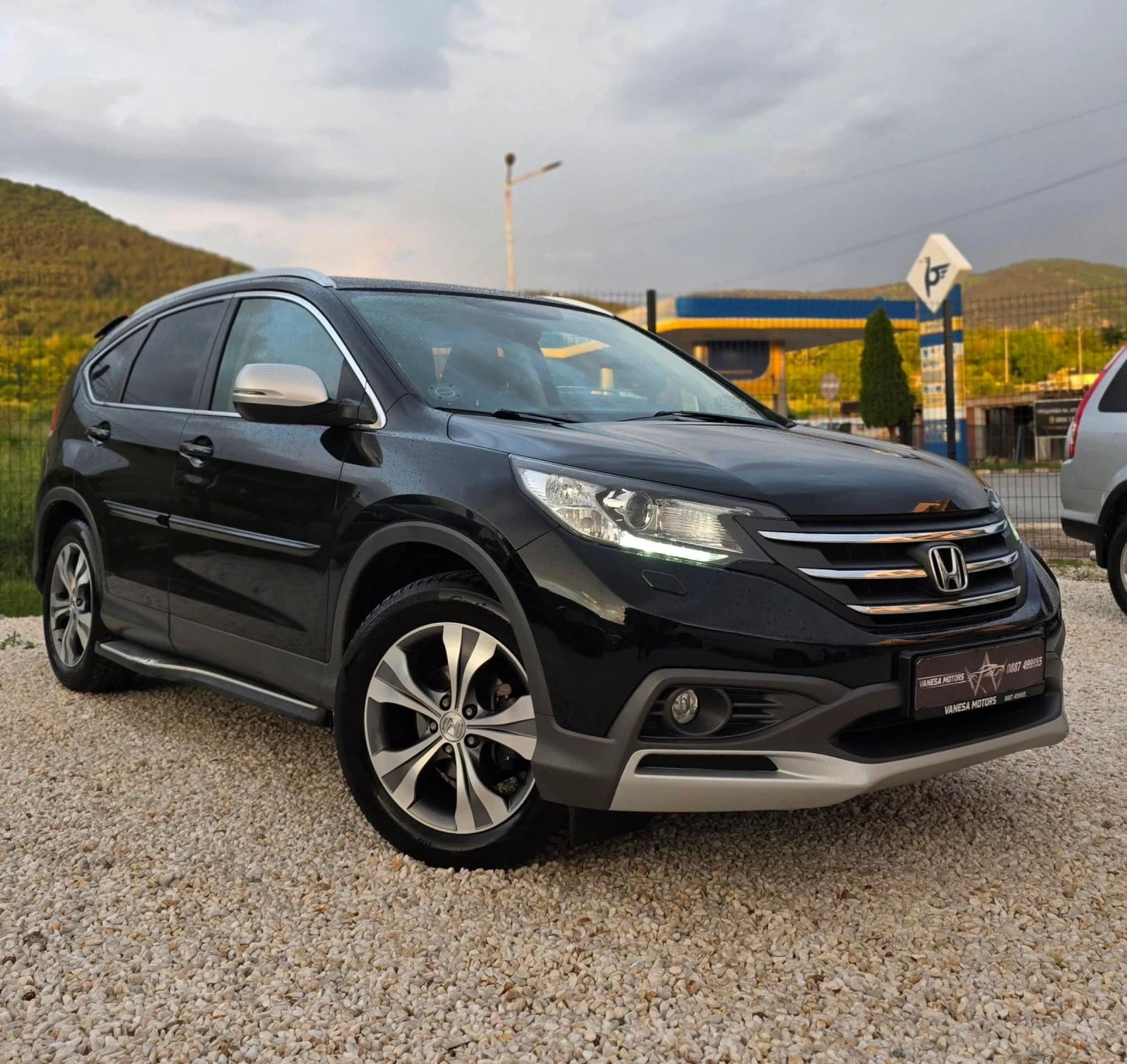 Honda Cr-v С-История Навигация Камера Панорама Кожа Теглич , снимка 3 - Автомобили и джипове - 55126062