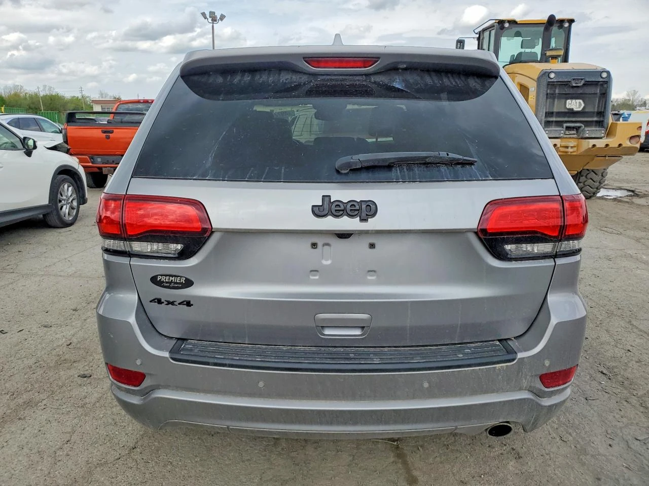 Jeep Grand cherokee 3.6 SPORT + УНИКАТ/360КАМЕРИ/FULL, снимка 3 - Автомобили и джипове - 55252686