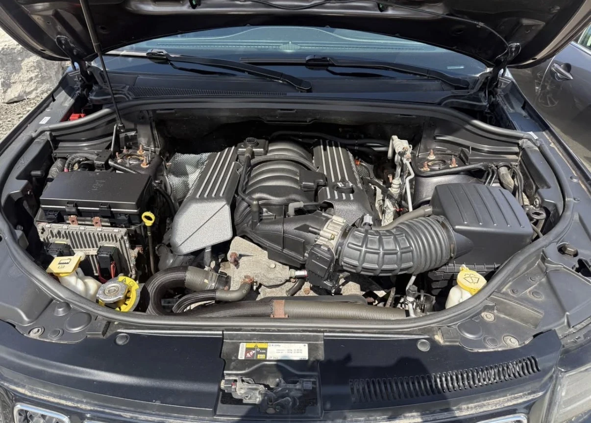 Jeep Grand cherokee SRT 6.4 * AWD * ПАНОРАМА * 8ZF * CARFAX * , снимка 14 - Автомобили и джипове - 55481047