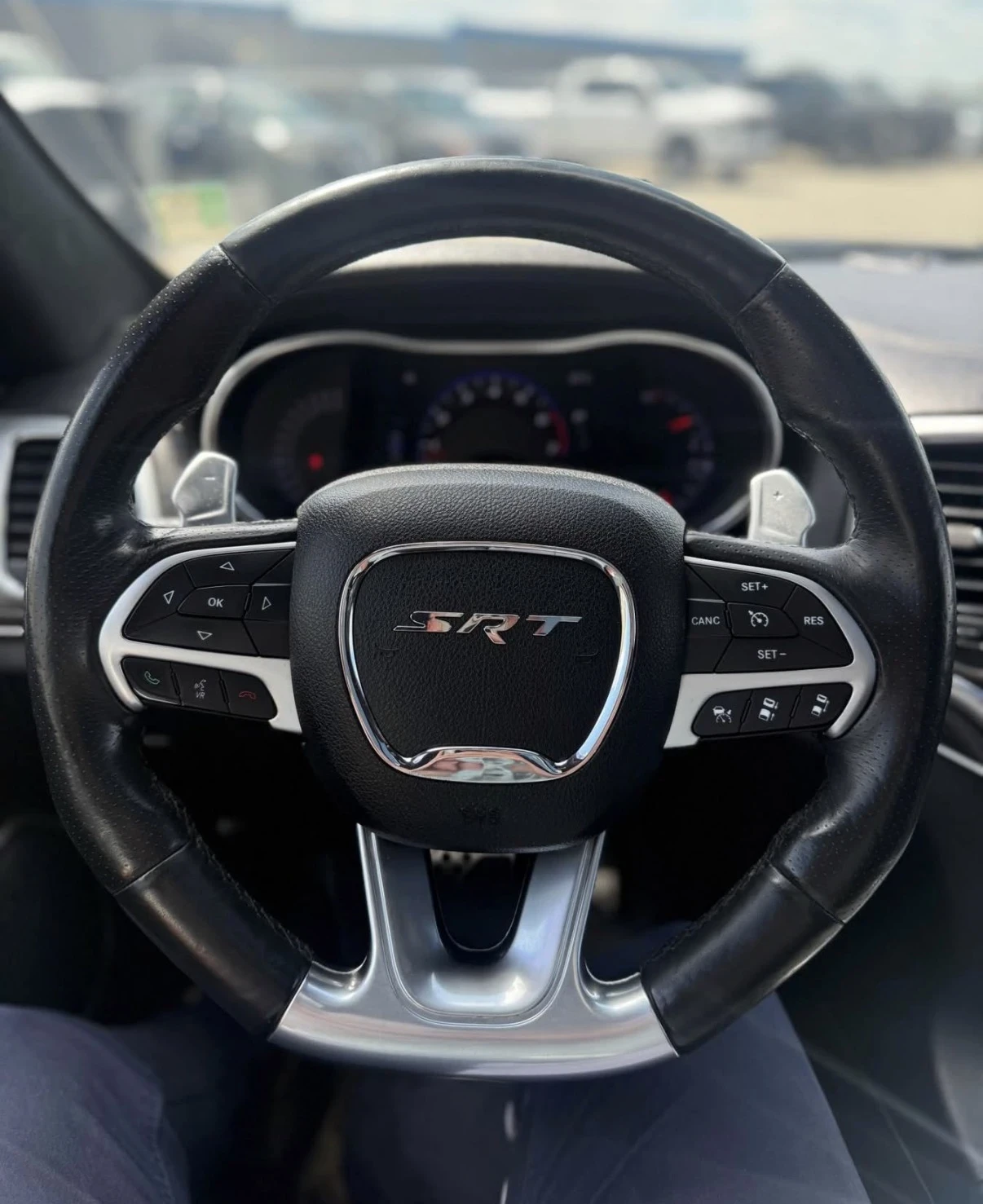 Jeep Grand cherokee SRT 6.4 * AWD * ПАНОРАМА * 8ZF * CARFAX * , снимка 10 - Автомобили и джипове - 55481047