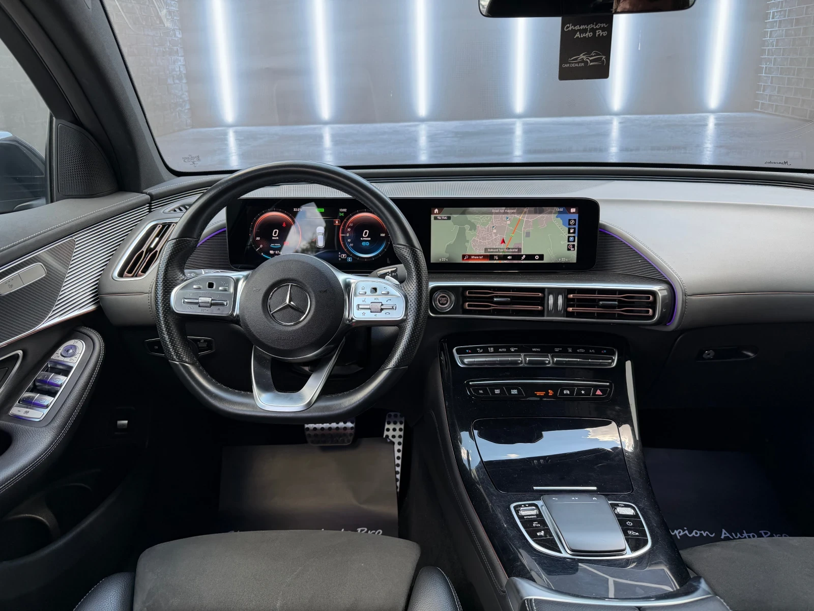 Mercedes-Benz EQC 400/4Matic/AMG/Hud/360Kam, снимка 13 - Автомобили и джипове - 55731929