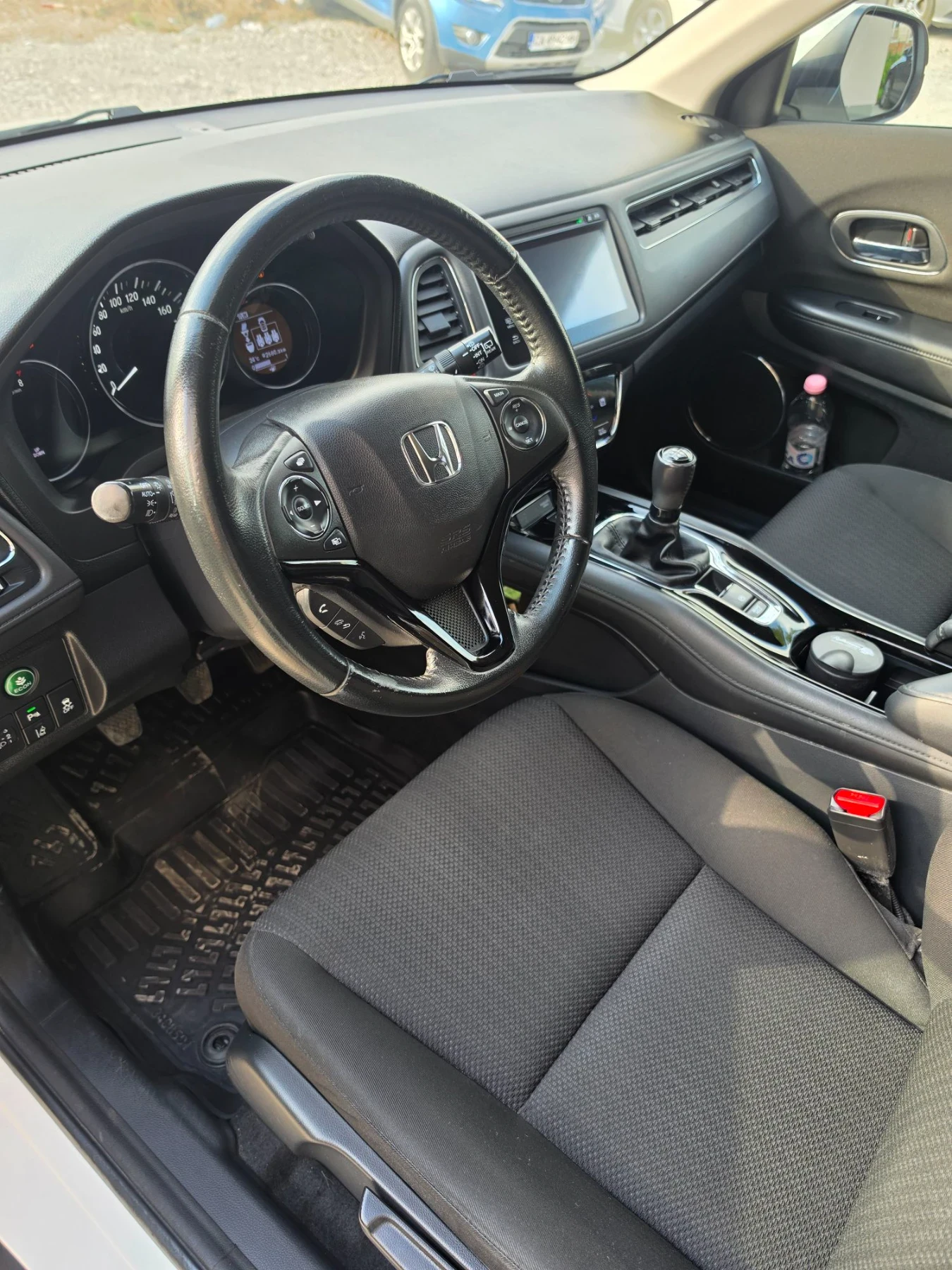 Honda Hr-v 1.5 Vtec , снимка 6 - Автомобили и джипове - 56153241