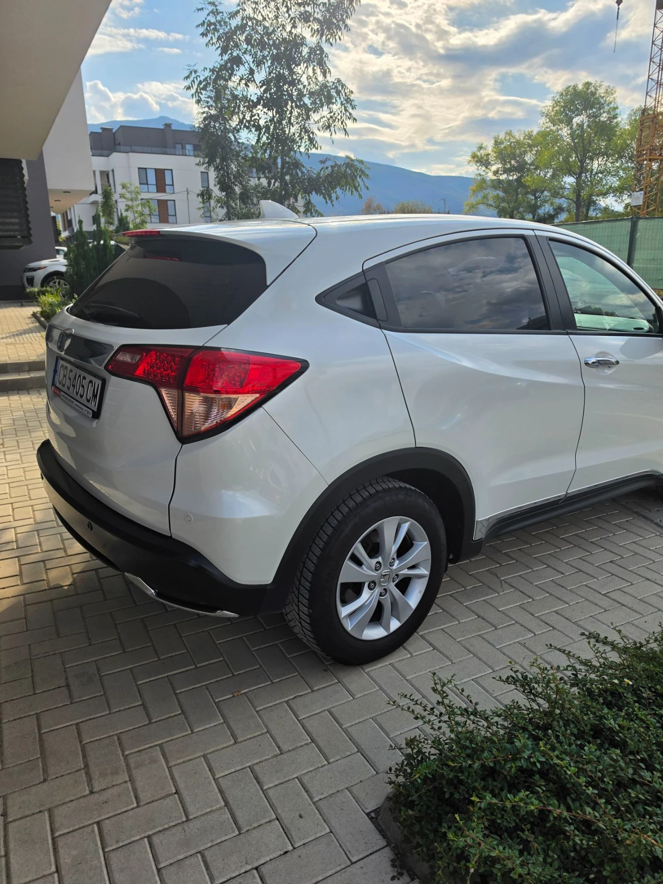 Honda Hr-v 1.5 Vtec , снимка 4 - Автомобили и джипове - 56153241