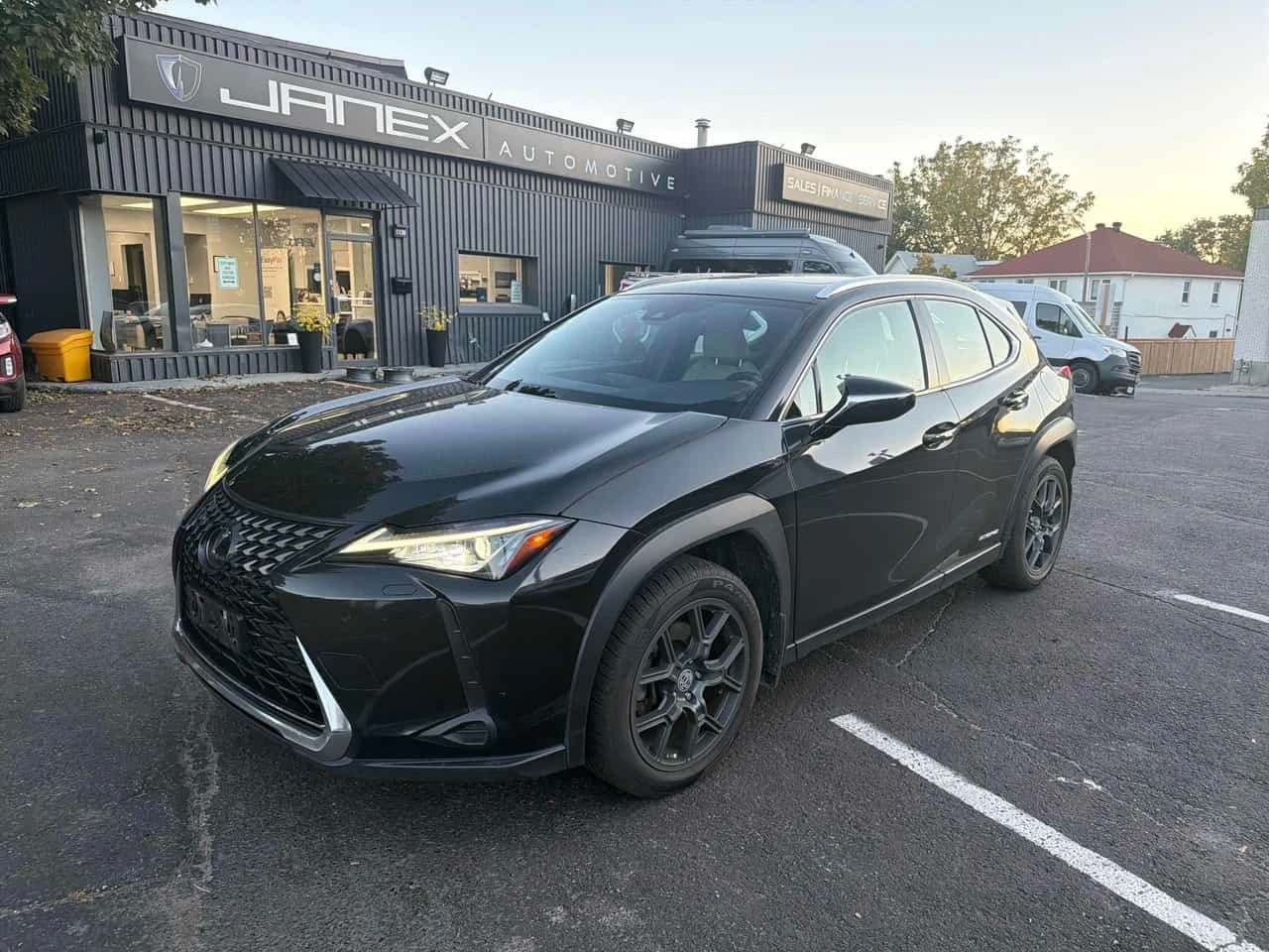 Lexus UX * 250h CVT * CARFAX * ����� �� ����������� | Mobile.bg � ����������� 1