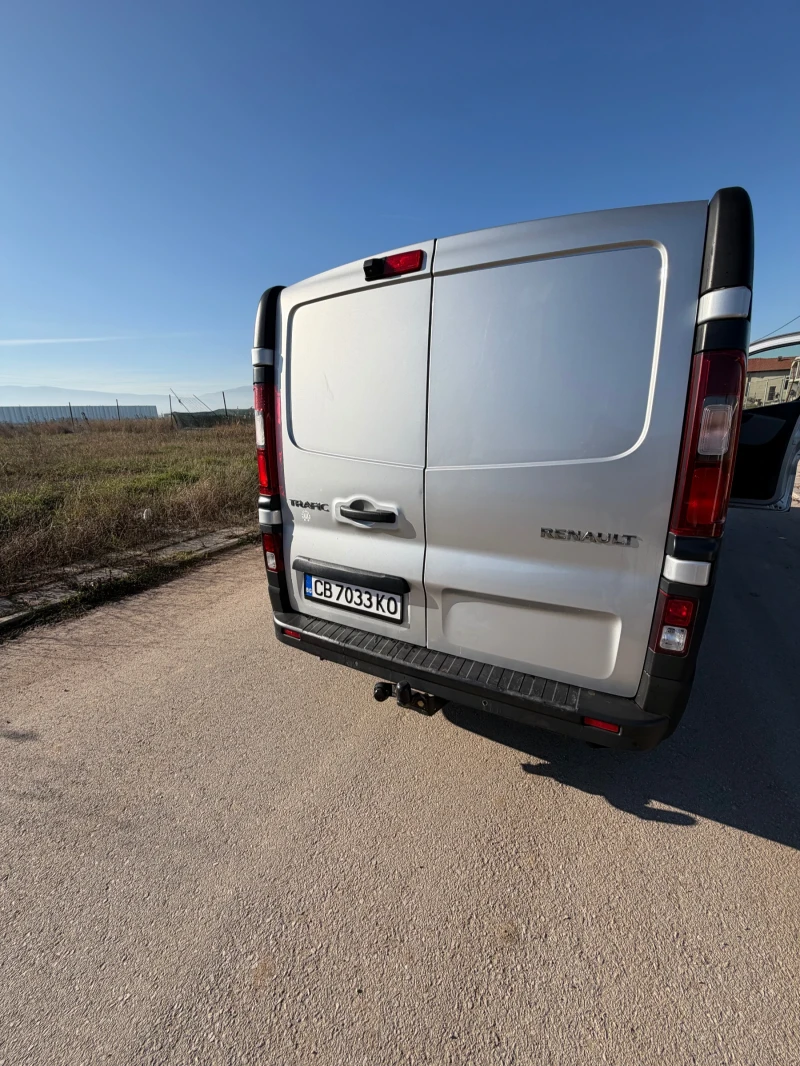 Renault Trafic L2H1, снимка 9 - Бусове и автобуси - 53260365
