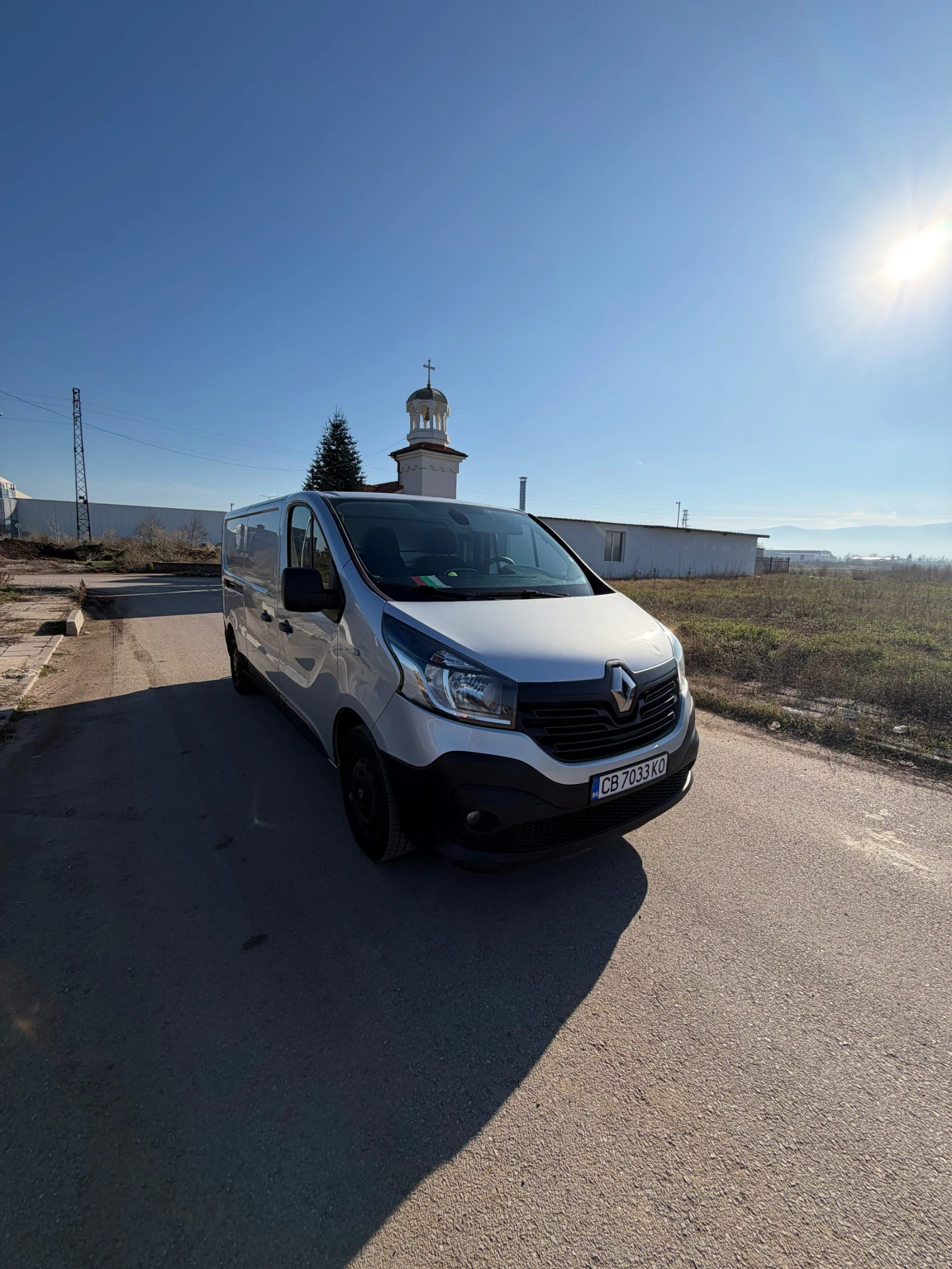 Renault Trafic L2H1 - изображение 3