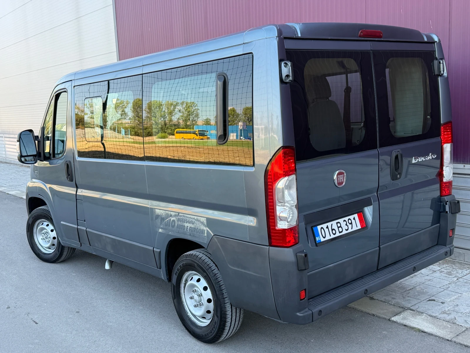 Fiat Ducato 2.3MultiJet/КЛИМА/8+ 1/БЕЗ КОРОЗИЯ/Нови гуми, снимка 2 - Бусове и автобуси - 56152921