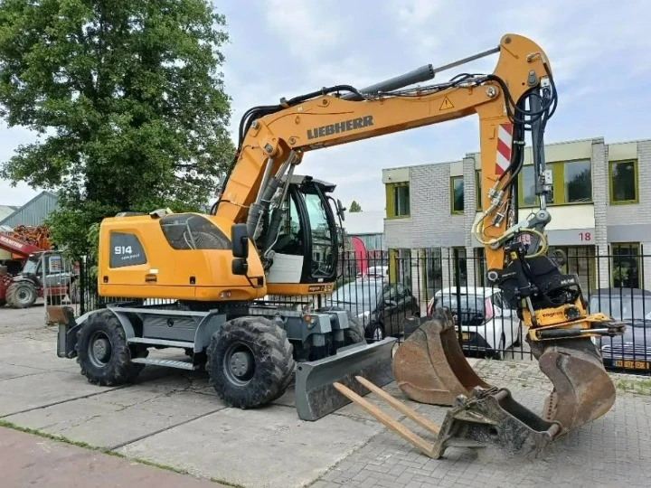 Багер Liebherr A914 compact  - изображение 2