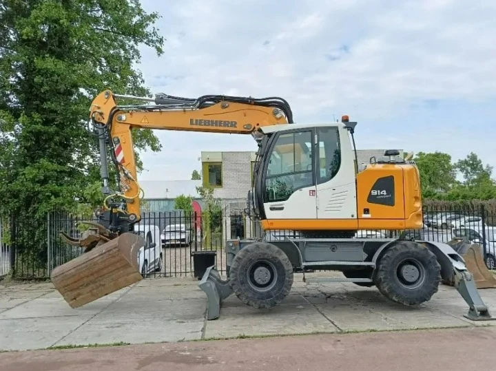 Багер Liebherr A914 compact , снимка 1 - Индустриална техника - 47838632