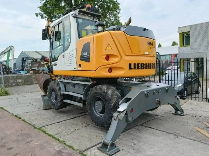 Багер Liebherr A914 compact  - изображение 3