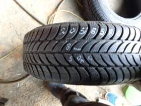 Гуми Зимни 205/65R15, снимка 4