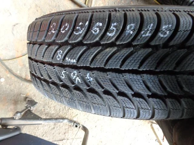 Гуми Зимни 205/65R15, снимка 1 - Гуми и джанти - 17879687