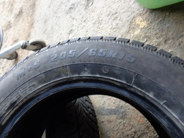 Гуми Зимни 205/65R15, снимка 10 - Гуми и джанти - 17879687