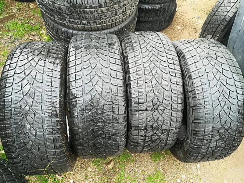 Гуми Зимни 265/50R19, снимка 1 - Гуми и джанти - 23636826