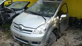 Toyota Corolla verso 2.2D4D, снимка 2