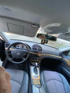 Mercedes-Benz E 320, снимка 12