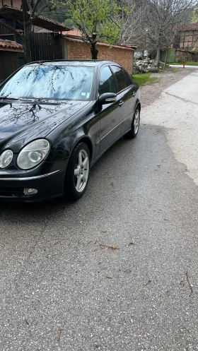 Обява за продажба на Mercedes-Benz E 220 Avantgarde ~8 999 лв. - изображение 1