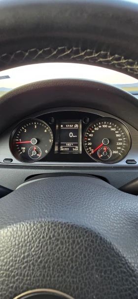 VW Passat 2.0TDI - 6500 € / 12712.90 лв. - 41158162 11