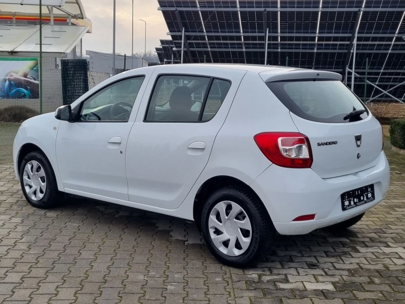 Dacia Sandero 1.5dci 75к.с., снимка 10 - Автомобили и джипове - 43863802