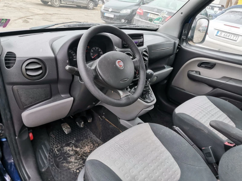 Fiat Doblo 1.4i ПЕРФЕКТЕН, снимка 8 - Автомобили и джипове - 47341452