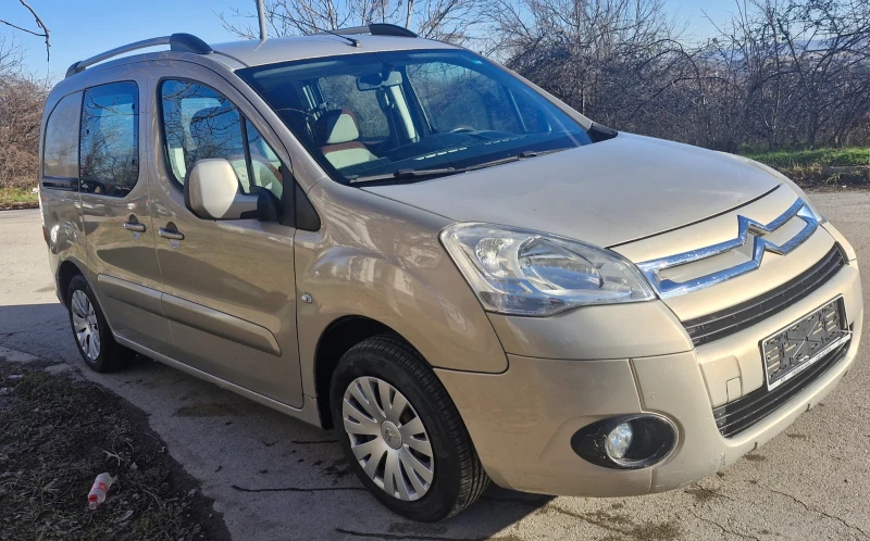 Citroen Berlingo, снимка 2 - Автомобили и джипове - 48518345