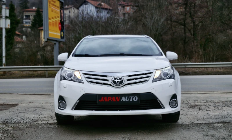 Toyota Avensis 1.8i 147HP С ГАРАНЦИЯ! , снимка 2 - Автомобили и джипове - 49313821