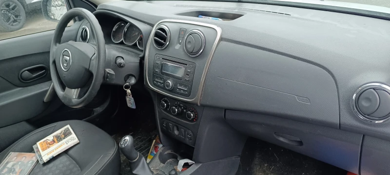 Dacia Sandero 0.9iT, снимка 3 - Автомобили и джипове - 50682521