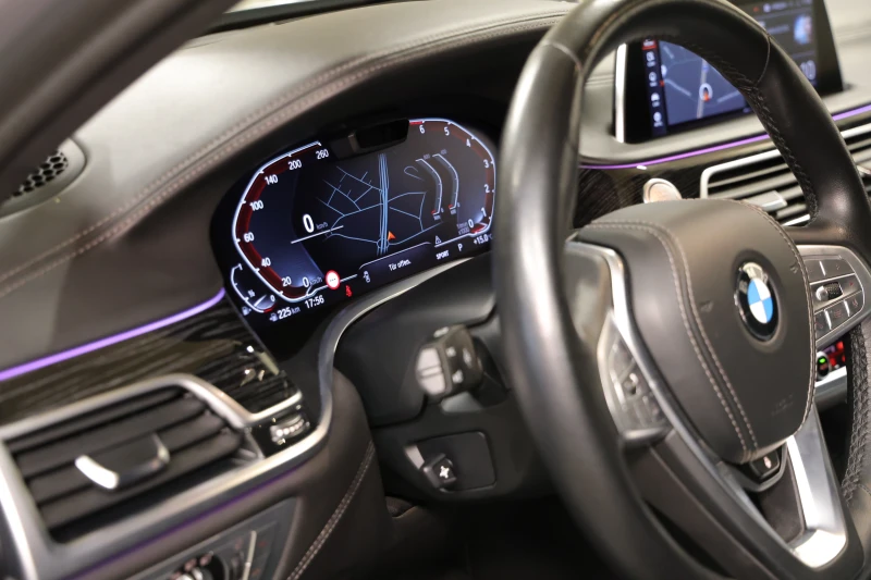 BMW 750 i Long xDrive M-Paket Individual, снимка 7 - Автомобили и джипове - 51215614