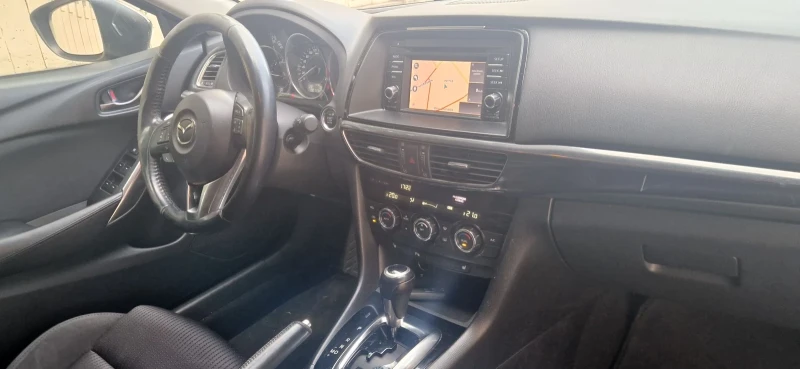 Mazda 6 ОТЛИЧЕНА, снимка 16 - Автомобили и джипове - 52571221