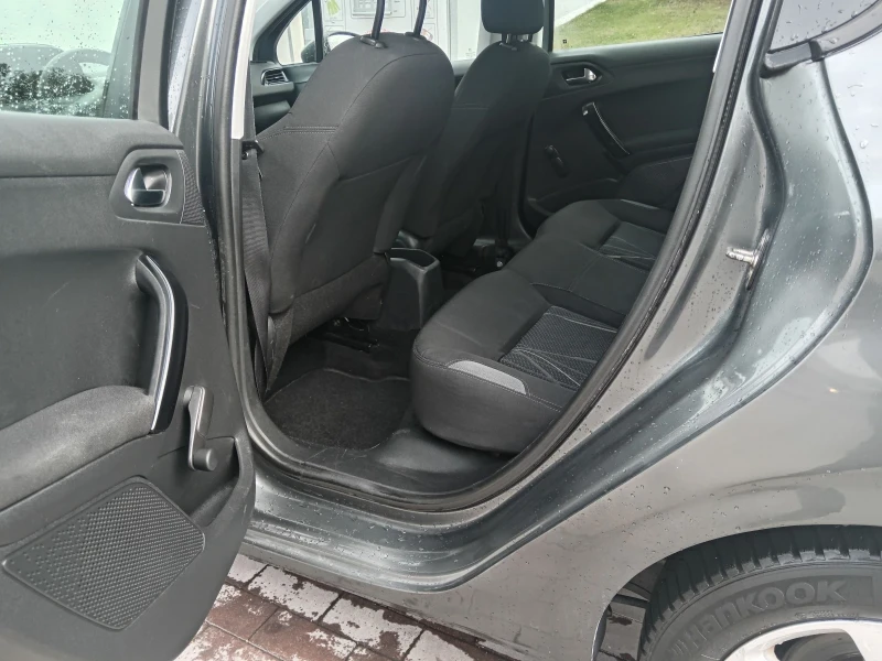Peugeot 208 1.4i-95hp., снимка 10 - Автомобили и джипове - 51920265