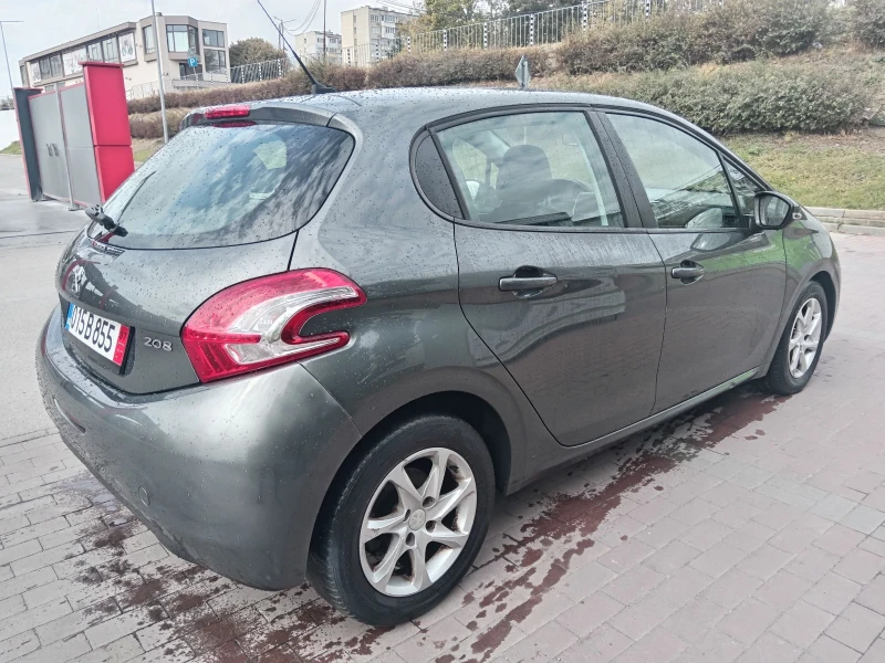 Peugeot 208 1.4i-95hp., снимка 5 - Автомобили и джипове - 51920265