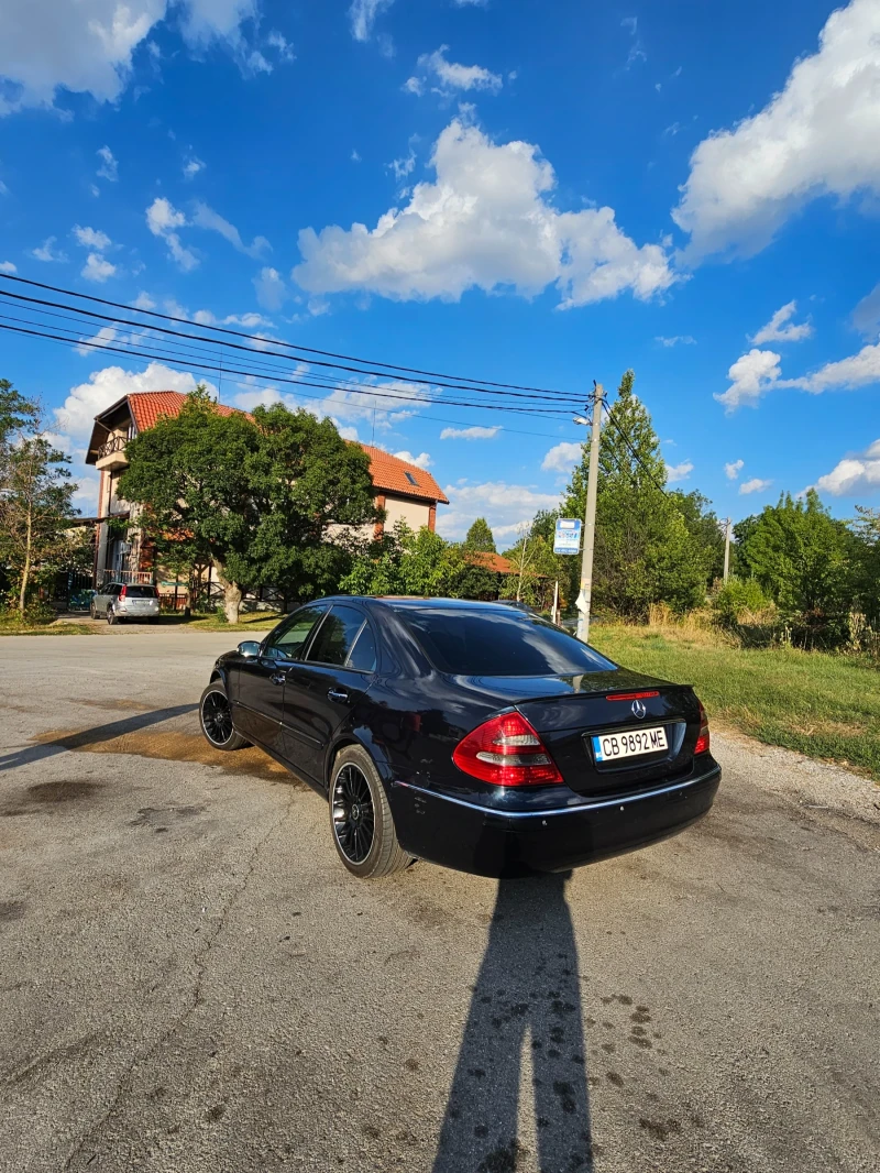 Mercedes-Benz E 270, снимка 4 - Автомобили и джипове - 52324107