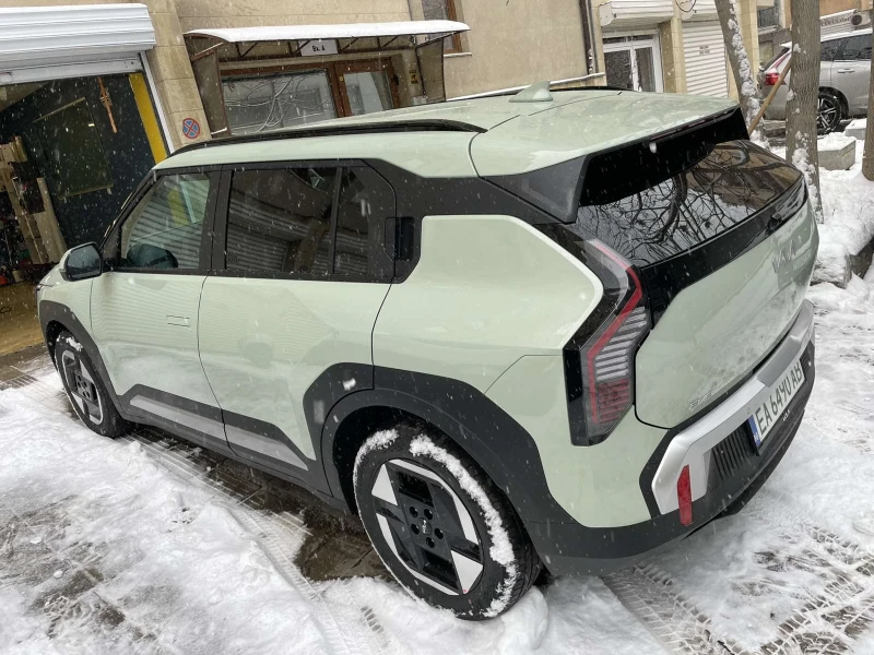 Kia EV3 81.4 kWh, Air, в ГАРАНЦИЯ , снимка 5 - Автомобили и джипове - 52798575