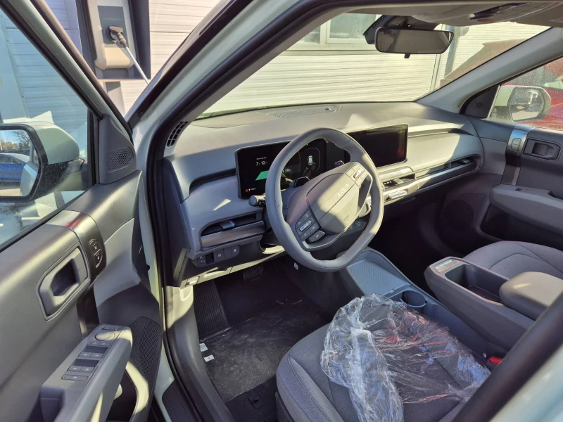 Kia EV3 81.4 kWh, Air, в ГАРАНЦИЯ , снимка 9 - Автомобили и джипове - 52798575